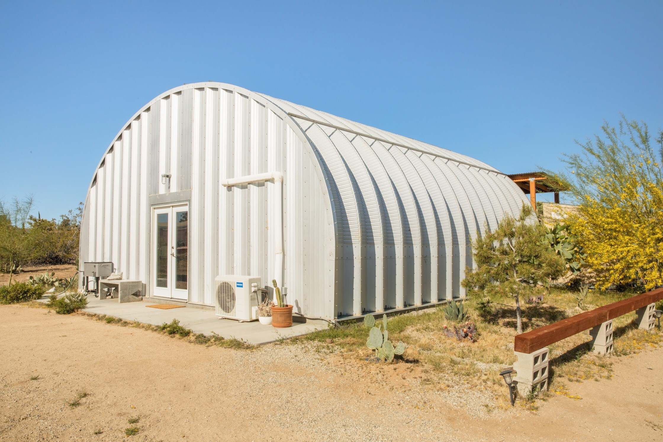 yucca valley material lab